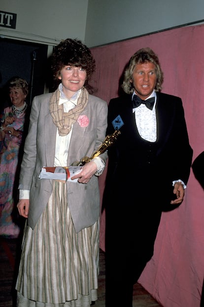 Diane Keaton en 1978, tras recoger su Oscar a mejor actriz por 'Annie Hall'. ¿El estilismo? Tan ecléctico como el armario de la protagonista de la cinta.