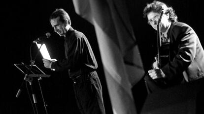 Ovidi Montollr y Toti Soler en la fiesta de los Premis Octubre de 1994. 