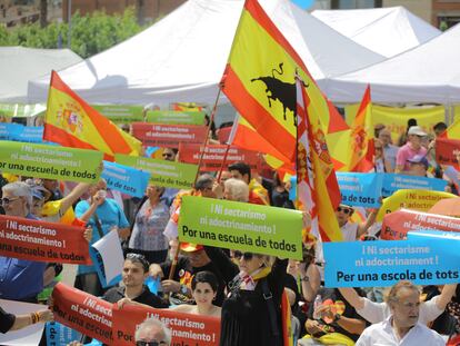 Manifestació pel castellà.