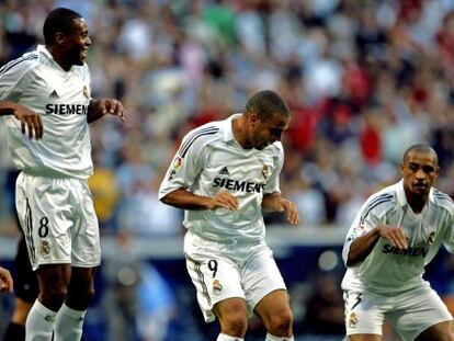 Julio Baptista, Ronaldo e Roberto Carlos, em 2005.