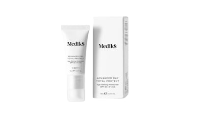 Tras aplicar esta crema con ectoína, se reducen visiblemente las líneas de expresión. MEDIK8.