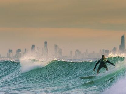 Surf en Gold Coast, en Australia; 