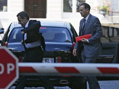 O ex-presidente Sarkozy chega à Assembleia Nacional em 25 de junho.