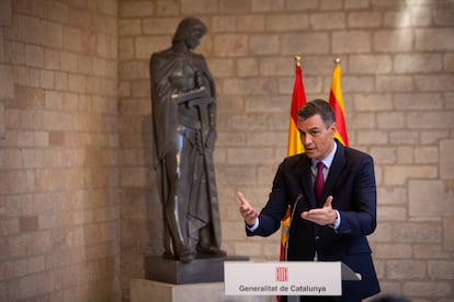 El presidente del Gobierno, Pedro Sánchez, en rueda de prensa tras reunirse con Pere Aragonès, 'president' de la Generalitat.