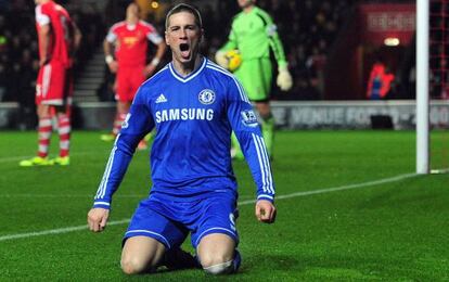 Torres celebra un gol con el Chelsea.