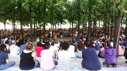 Una obra de Parking Shakespeare al parc de l'Estació del Nord.