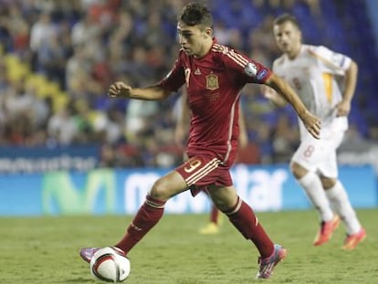 Munir en su debut con España contra Macedonia en 2014.