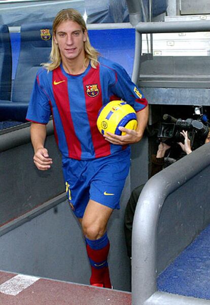 Maxi López, ayer, en el Camp Nou.