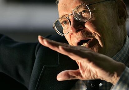 Robert McNamara, en el Fórum 2004 de Barcelona.