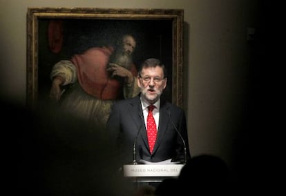 Prime Minister Mariano Rajoy gives his speech in the Prado Museum on Tuesday to mark the donation of a group of medieval works by collector Jos&eacute; Luis V&aacute;rez Fisa.