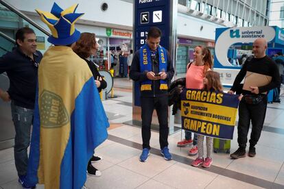 Boca fans preparing to travel to Madrid for the Copa Libertadores final.