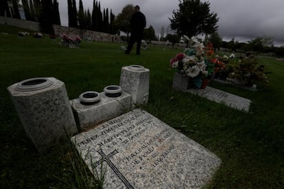 The grave of Venezuelan dictator Marcos Pérez Jiménez in the La Paz cemetery.