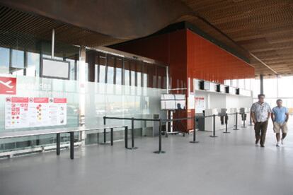 Zona de facturación del aeropuerto Lleida-Alguaire sin actividad, el pasado martes.