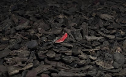 Zapatos del víctimas de los nazis conservados en el Memorial de Auschwitz.