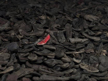 Zapatos del víctimas de los nazis conservados en el Memorial de Auschwitz.