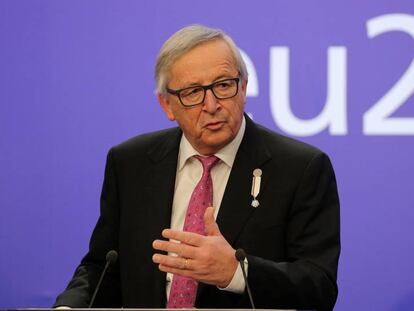 El presidente de la Comisi&oacute;n Europea, Jean-Claude Juncker, interviene durante una rueda de prensa este viernes en Sofia (Bulgaria).