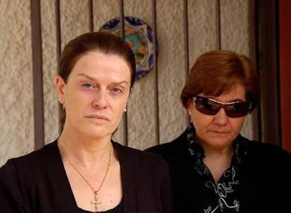 Belén Constenla y Luisa Martín, en una escena de <i>El caso Wanninkhof.</i>