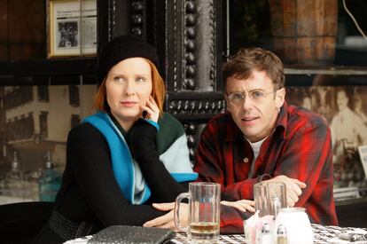 Cynthia Nixon y David Eigenberg en la temporada 6 de 'Sexo en Nueva York'.