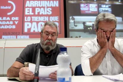 José Ricardo Martínez dejó su cargo de secretario general de UGT. En la foto, junto a Cándido Méndez (izda.) Martínez gastó 44.154 euros, los ha devuelto.