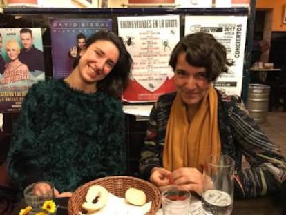 Julia Morandeira y Margarida Mendes, comisarias de 'La escuelita'.
