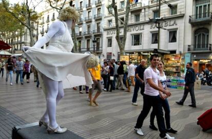 Estatuas humanas, en La Rambla de Barcelona.