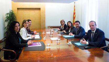 Reunió entre el Govern i els comuns, aquest dilluns.