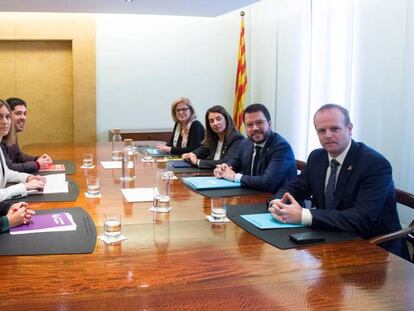 Reunió entre el Govern i els comuns, aquest dilluns.