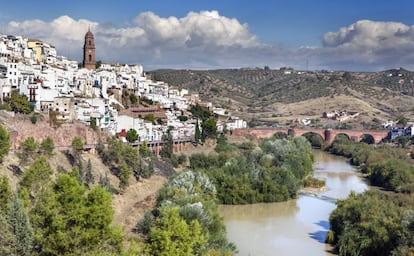 Vista de Montoro y el meandro del Guadalquivir. 