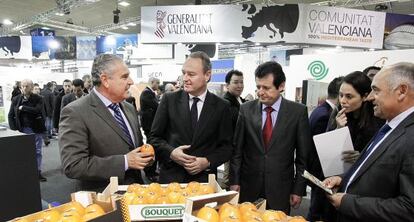 Fabra y Ciscar, en el centro, durante la visita a las empresas valencianas en Berlín.