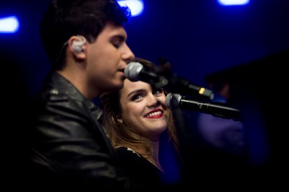 Alfred García y Amaia Romero durante el concierto de "La Noche de Cadena 100" en Madrid
24/03/2018