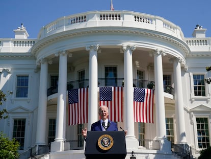 El presidente Biden, este martes en los jardines de la Casa Blanca.