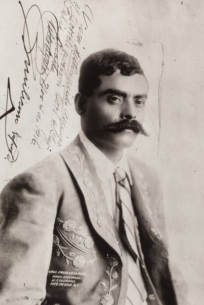 Retrato de Emiliano Zapata, dedicada por el propio general al coronel Félix Rojas. Noviembre de 1916.