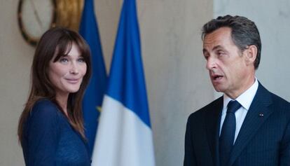 Nicolas Sarkozy y  Carla Bruni en julio de 2010. 