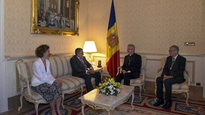 Àngel Ros en un acte com a ambaixador d'Espanya amb el bisbe d'Urgell.