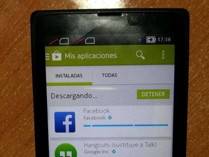 Nokia X modificado para usar apps de Google.