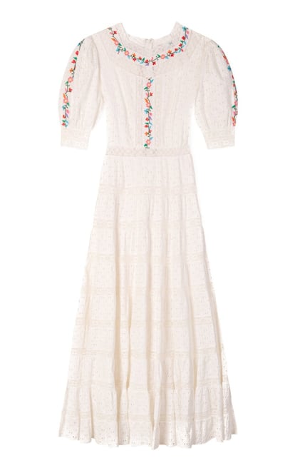 La estética retro es lo tuyo y en especial, el estilo bohemio de los 70, tu perdición. Este vestido blanco con bordado inglés de flores multicolor, de Rixo bien lo podría haber llevado cualquiera de las musas de la época como Jane Birkin o Brigitte Bardot (430 euros).