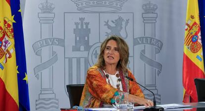 La vicepresidenta tercera y ministra de Transición Ecológica, Teresa Ribera, en la reunión posterior al Consejo de Ministros de este martes.