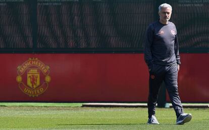 Jose Mourinho en el entrenamiento previo al partido frente al Celta.