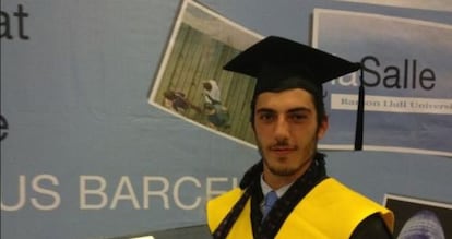 Axel Pons, graduado.