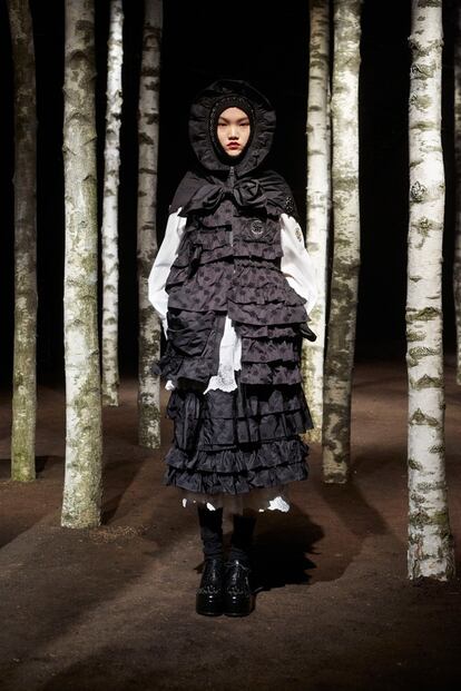 smag-moncler-5-simone-rocha-rf19-0121