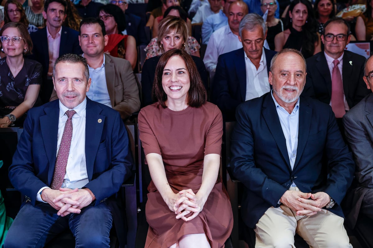 Científicos denuncian que la congelación de fondos los estrangula: “Tocamos a 2.000 euros al mes para cinco personas”