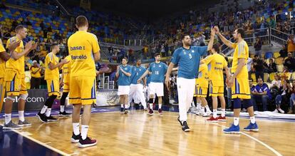 El Gran Canaria hace pasillo al Madrid