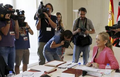 Cifuentes, al inicio del consejo de Gobierno extraordinario del pasado día 7.