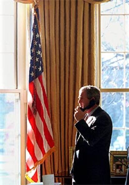 El presidente George Bush, en el Despacho Oval de la Casa Blanca.