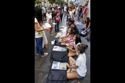 Del sector del libro de texto viven directamente 16.000 personas y tras 37.000 de manera indirecta.