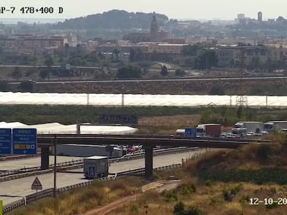 La AP-7 a su paso por Sagunt (Valencia) por el vuelco de un camión el pasado 12 de octubre.
