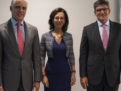 Andrea Orcel, que iba a ser 'número dos' del Santander; Ana Botín, presidenta; y José Antonio Álvarez, vicepresidente del grupo y presidente de Santander España.