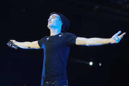 Tom Parker, del grupo The Wanted, durante un concierto en Chicago en 2013.