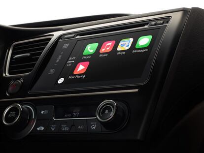 Panel de CarPlay en un salpicadero.