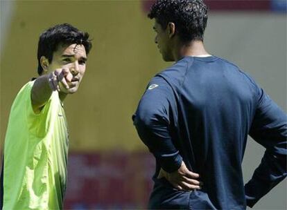 Deco, junto a Rijkaard en un entrenamiento